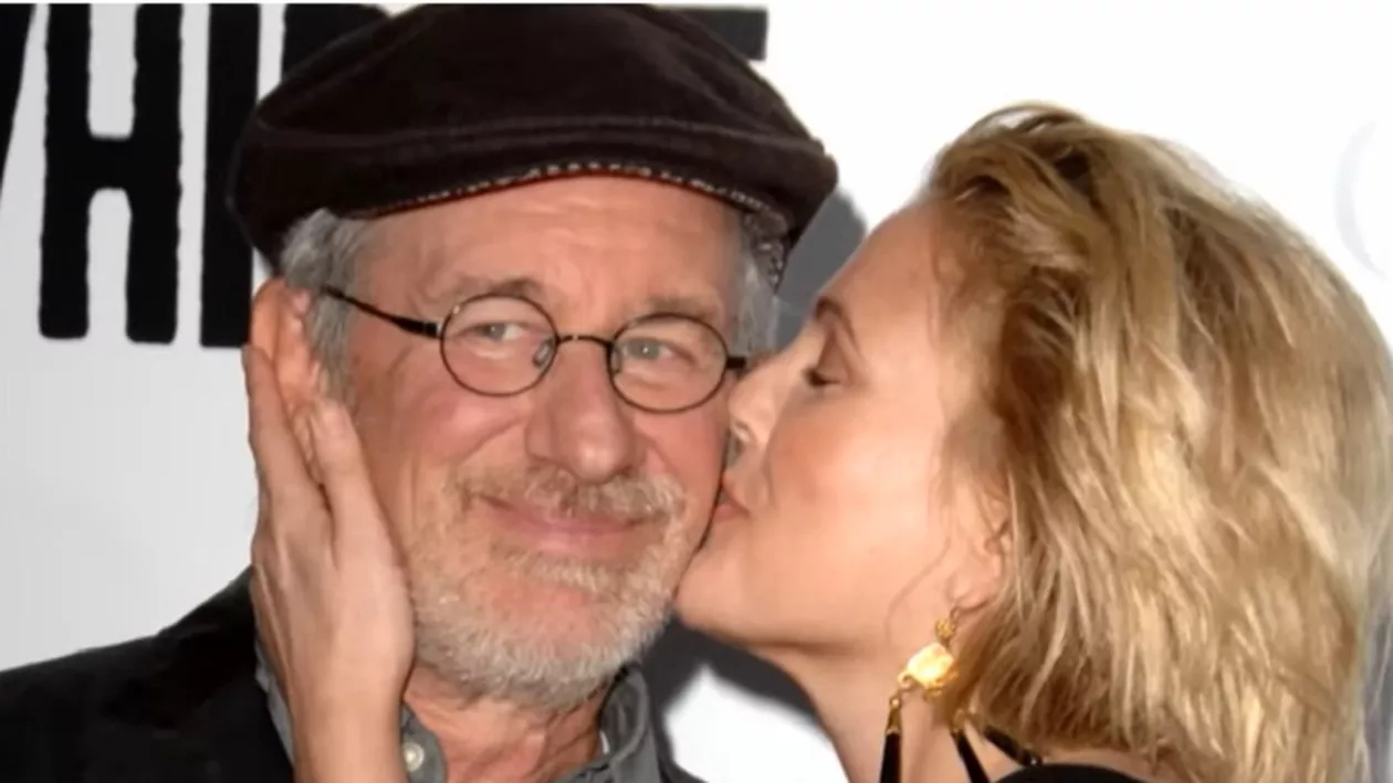 Steven Spielberg s-a simțit neajutorat când a văzut-o pe Drew Barrymore că-și pierde copilăria în timp ce filma pentru E.T., dar: Nu eram tatăl ei