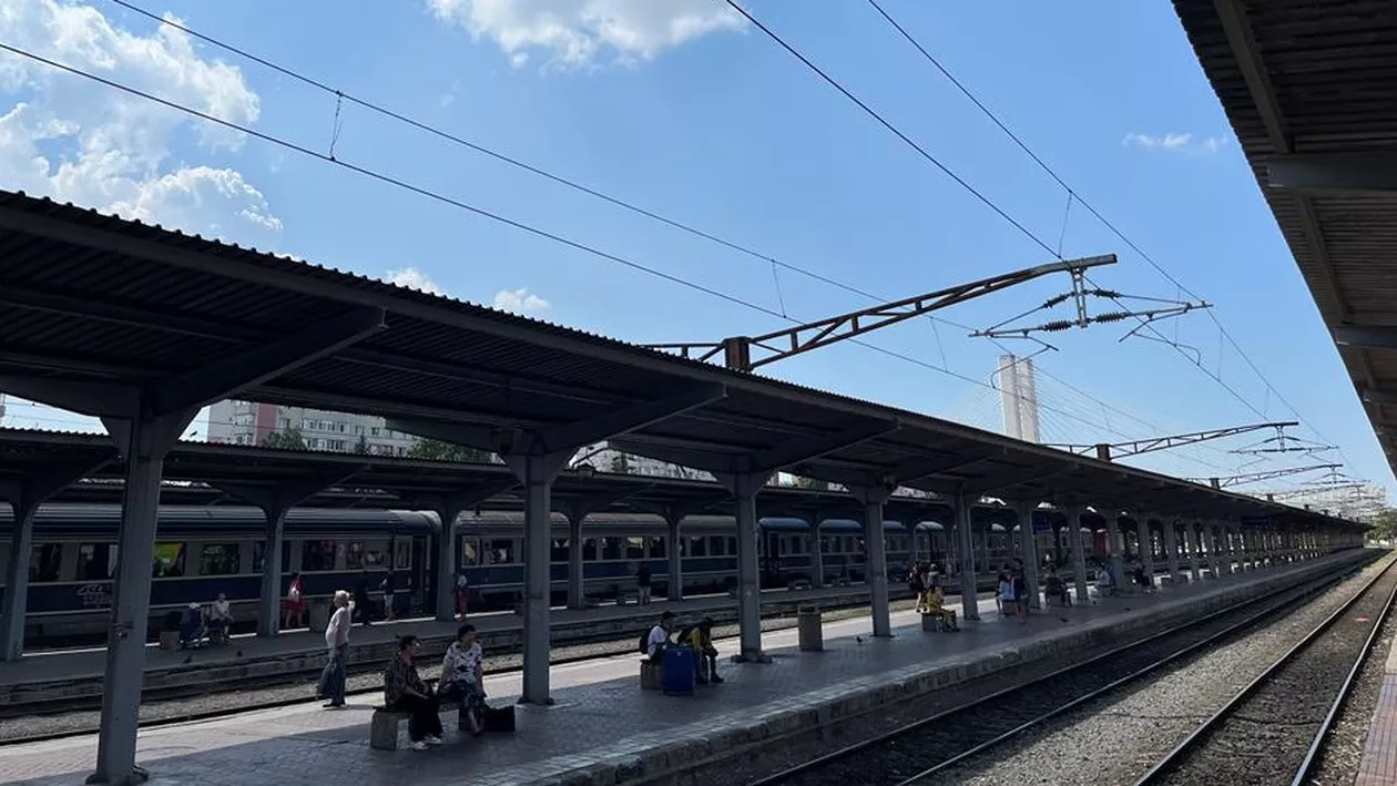 Newsweek: CFR modernizează Gara de Nord cu o companie care a spoit o haltă. Contractul era de 140 ori mai mic