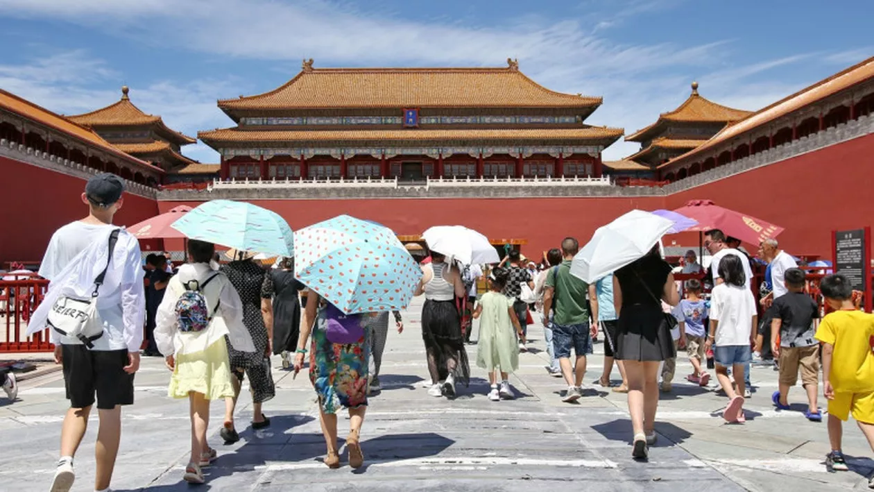 Căldură covârșitoare în China: Temperaturile din țară au depășit 52 de grade Celsius