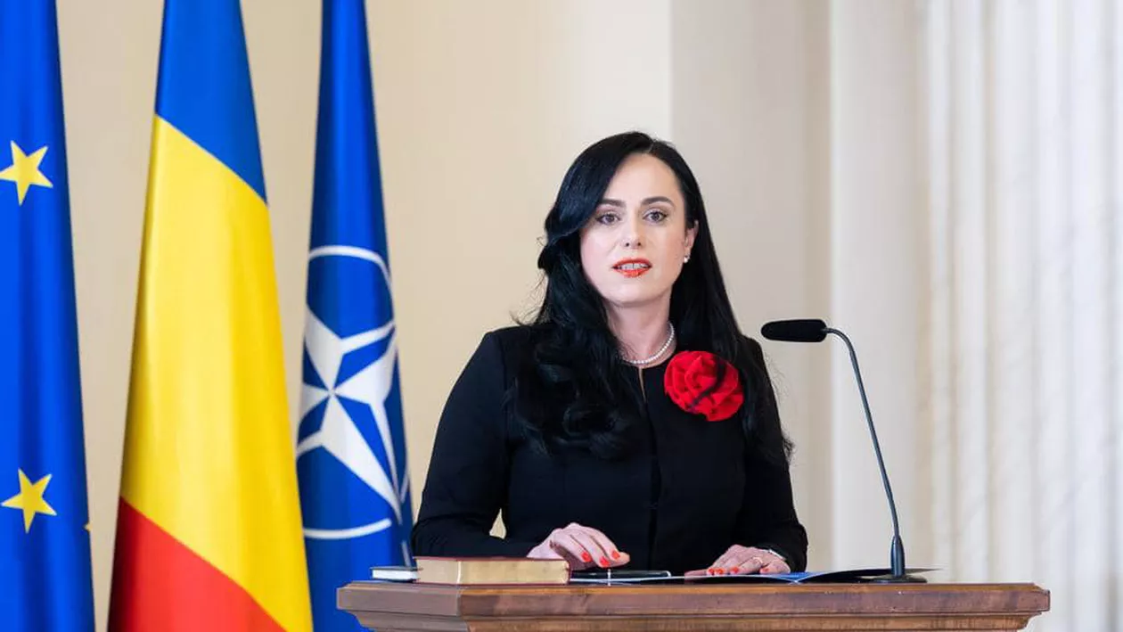 Simona Bucura-Oprescu (PSD), noul ministru al Muncii, întrebată ce a învăţat la Academia SRI: „Rigoare şi disciplină” / „Soţul meu are două arme care sunt peste 5.000 de euro. E vânător la a patra generaţie”