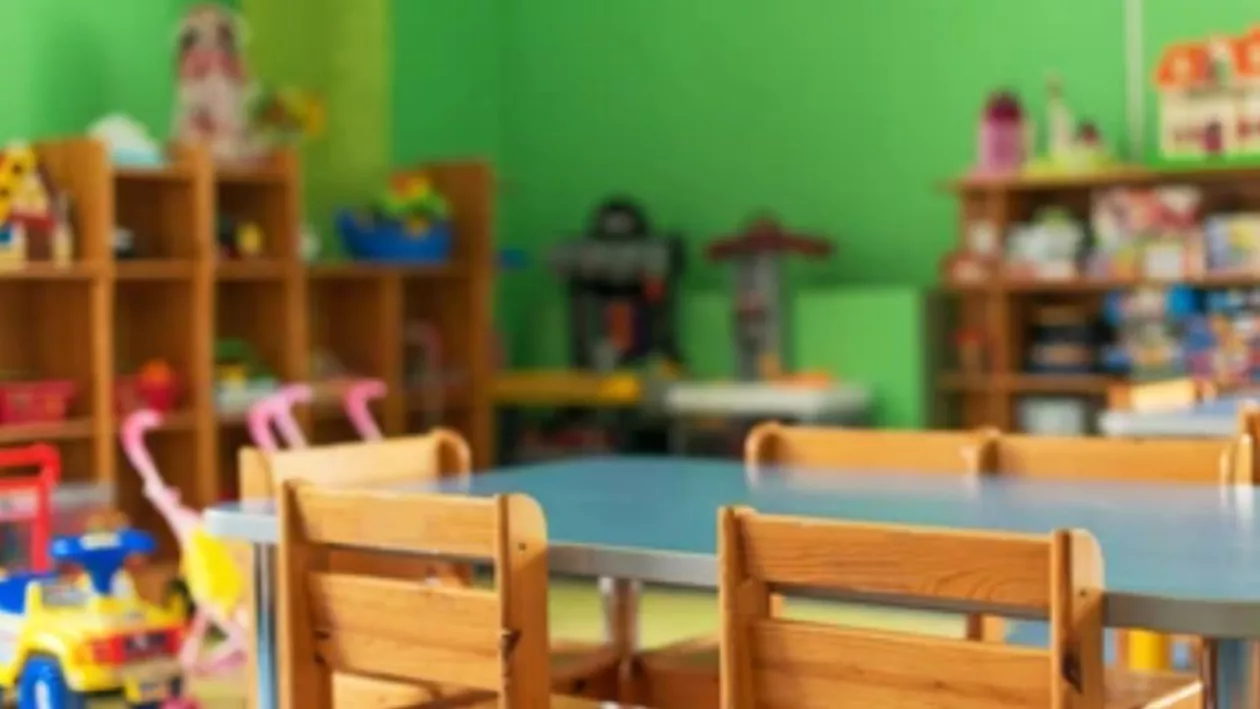 Cum a rămas o mamă din Brașov fără loc la creșa de stat pentru copilul ei. „Nu am ce face, nu am soluţii