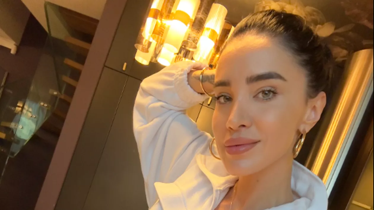 Ce a pățit Adelina Pestrițu când a mers la mall să cumpere ceva. Chiar ea a povestit totul: „Au început să țipe după mine”