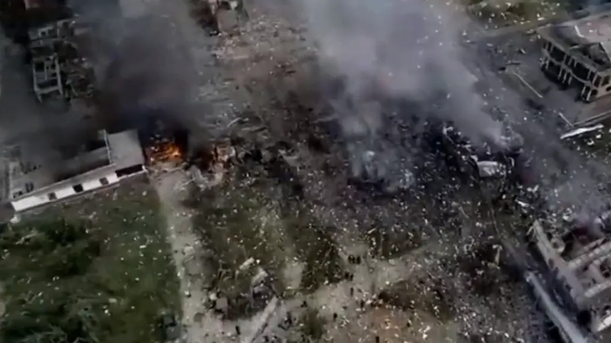 Explozie devastatoare la un depozit de artificii din Thailanda: Cel puțin 10 morți și peste 100 de răniți (VIDEO)