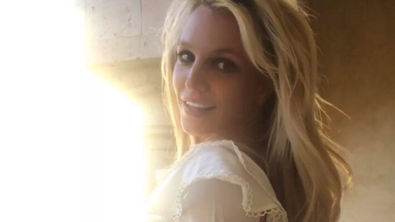 Britney Spears îşi va publica autobiografia în toamnă: „Sunteţi pregătiţi?”