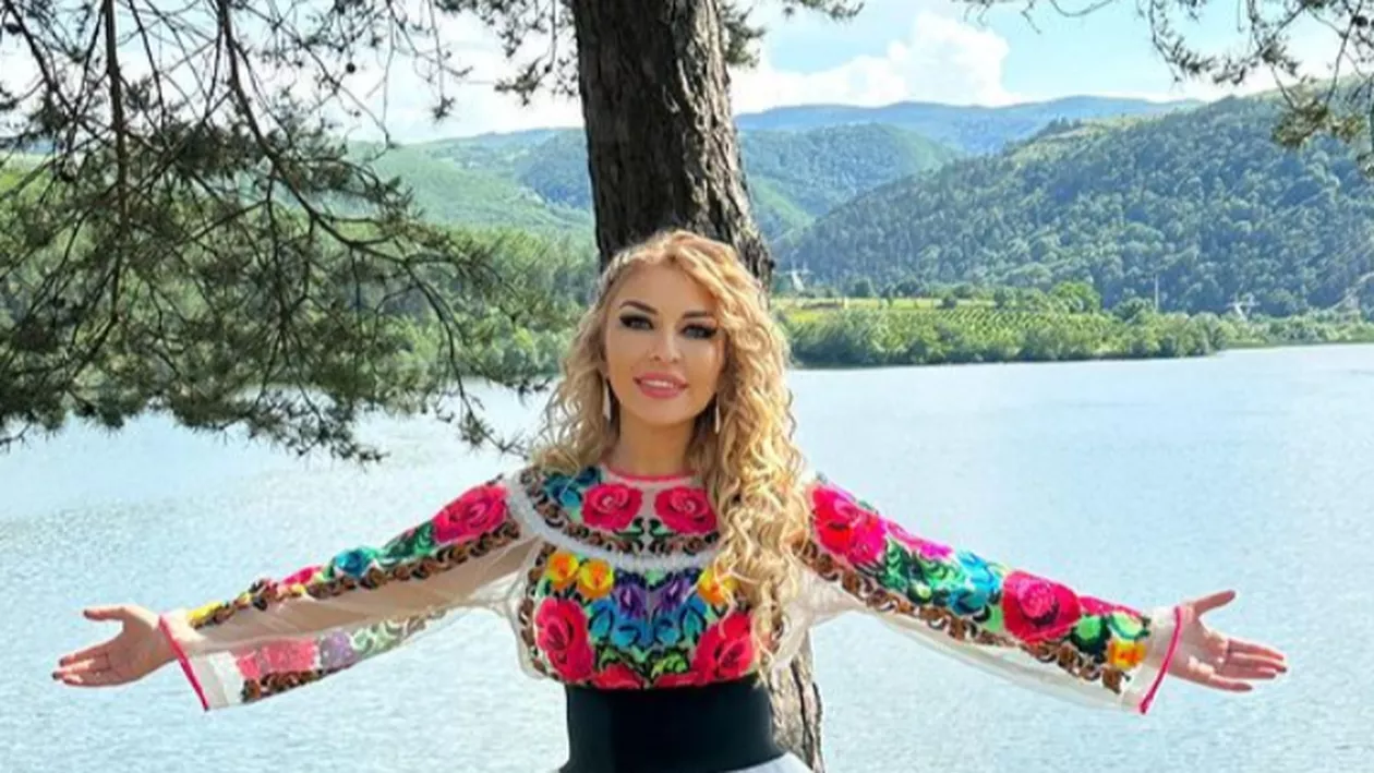 O cântăreață celebră de muzică populară a fost lovită de fulger. „Dumnezeu a vrut să mai trăiesc”