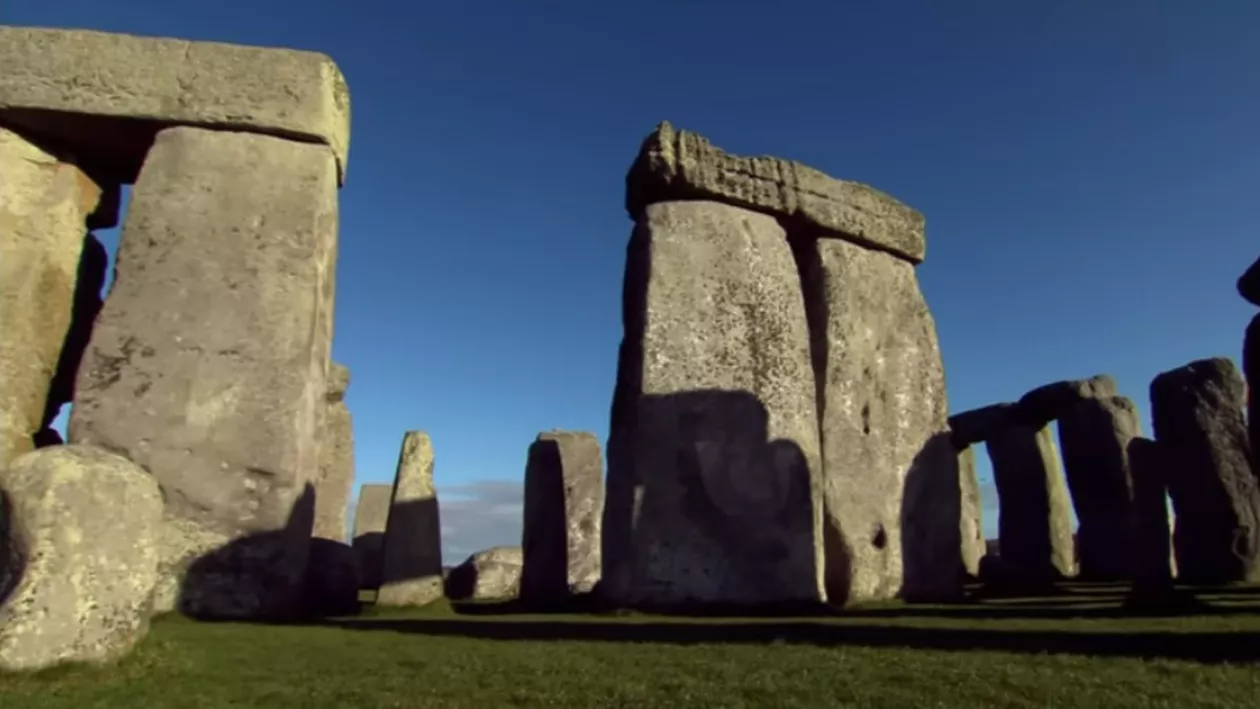 ​Un eveniment astronomic rar le va arăta oamenilor de știință legăturile dintre Stonehenge și Lună