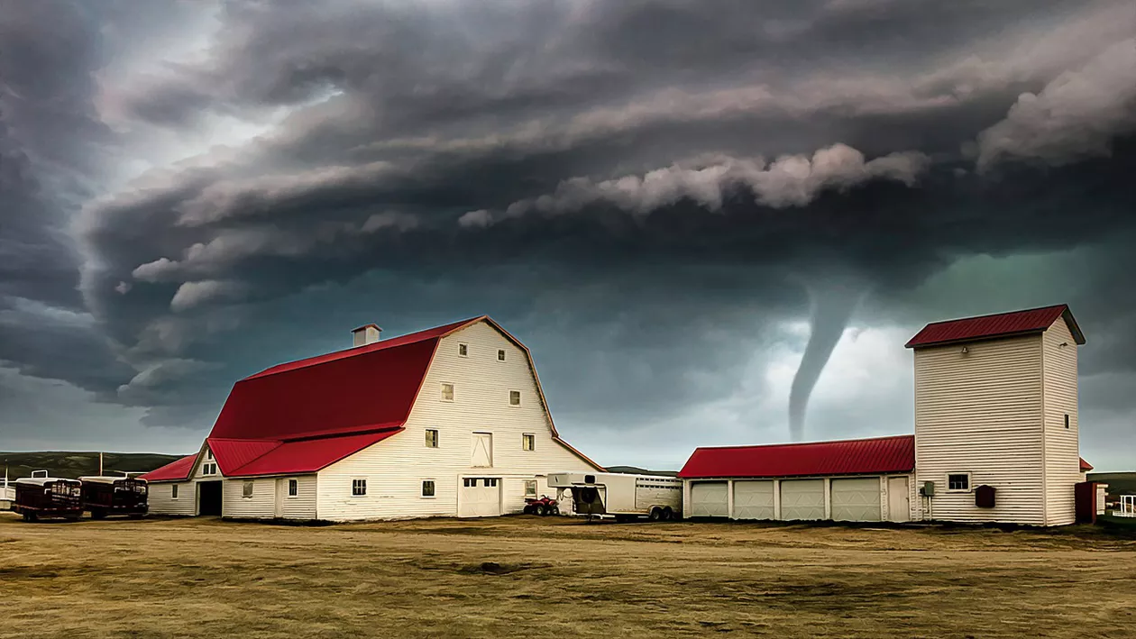 Avertizare de ultim moment. Risc de tornadă în România. Elena Mateescu, director ANM: „Există posibilitatea să înregistrăm fenomene meteorologice extreme