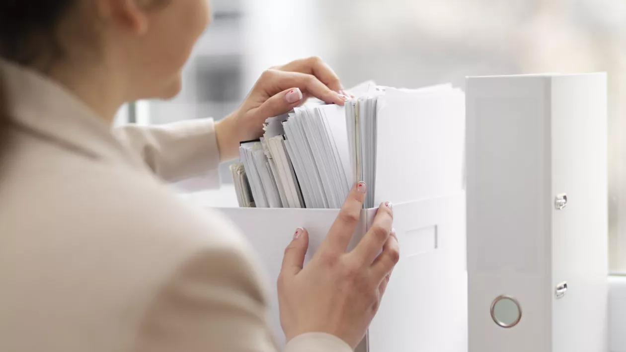 Dosarul cu șină nu va mai fi cerut. „Cu cetățeni care vin și își cer drepturile, instituțiile publice ar fi fost obligate să se adapteze”