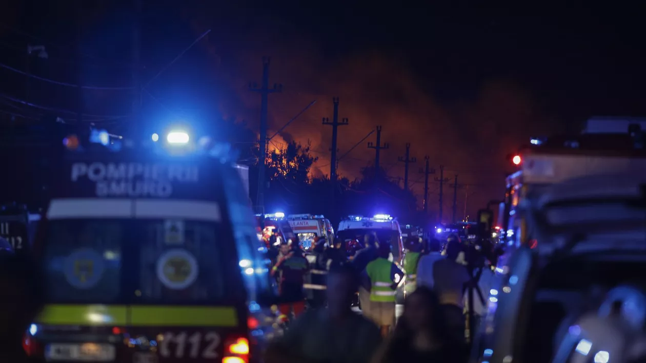 Încă un rănit în urma exploziilor de la Crevedia a ajuns în țară. Pompierul, primit cu aplauze