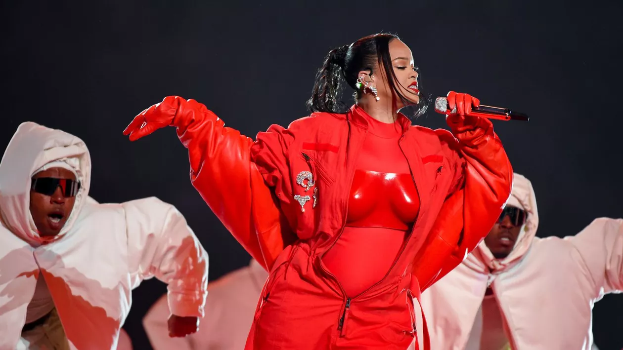 Rihanna este mamă pentru a doua oară / Artista a născut o fetiță sănătoasă