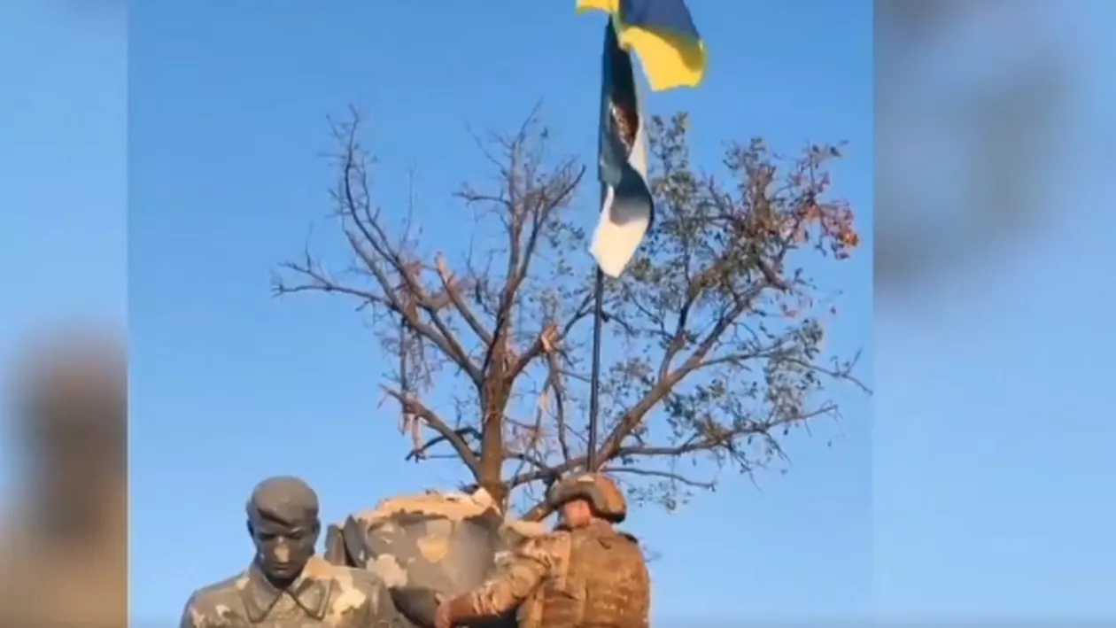 Steagul Ucrainei, înălțat în satul Urojaine. Acesta a fost eliberat după lupte grele (VIDEO)