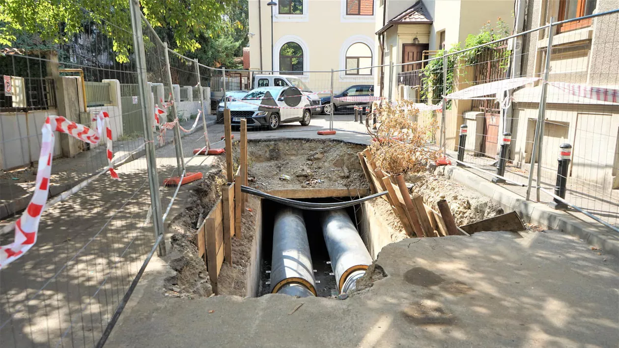 Nicușor Dan, noi detalii despre modernizarea rețelei de termoficare: „Încă 1.400 de metri de conductă nouă va fi pusă în funcțiune în București” (FOTO)