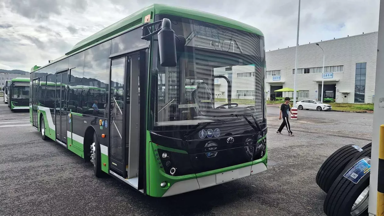Cum arată autobuzele electrice cumpărate de Primăria Capitalei / Cât au costat și când vor ajunge în București (FOTO)
