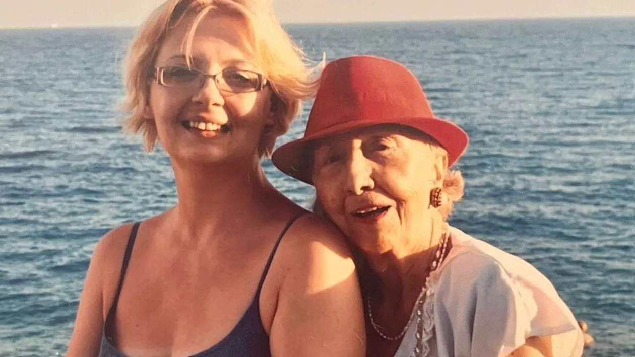 Emilia Popescu trăiește o durere de nedescris. Mama actriței, Malou Iosif, s-a stins în urmă cu puțin timp