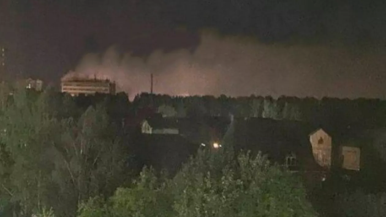 Ucraina a lansat astăzi șapte atacuri cu drone asupra regiunilor rusești, izbucnind un incendiu industrial