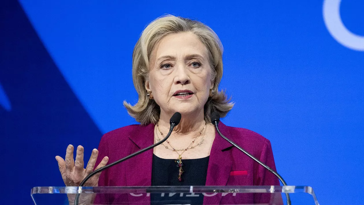 Hillary Clinton, ironizată de Rusia după comentariile despre Vladimir Putin. Kremlinul i-a amintit de gafa ei „foarte grăitoare” din 2009