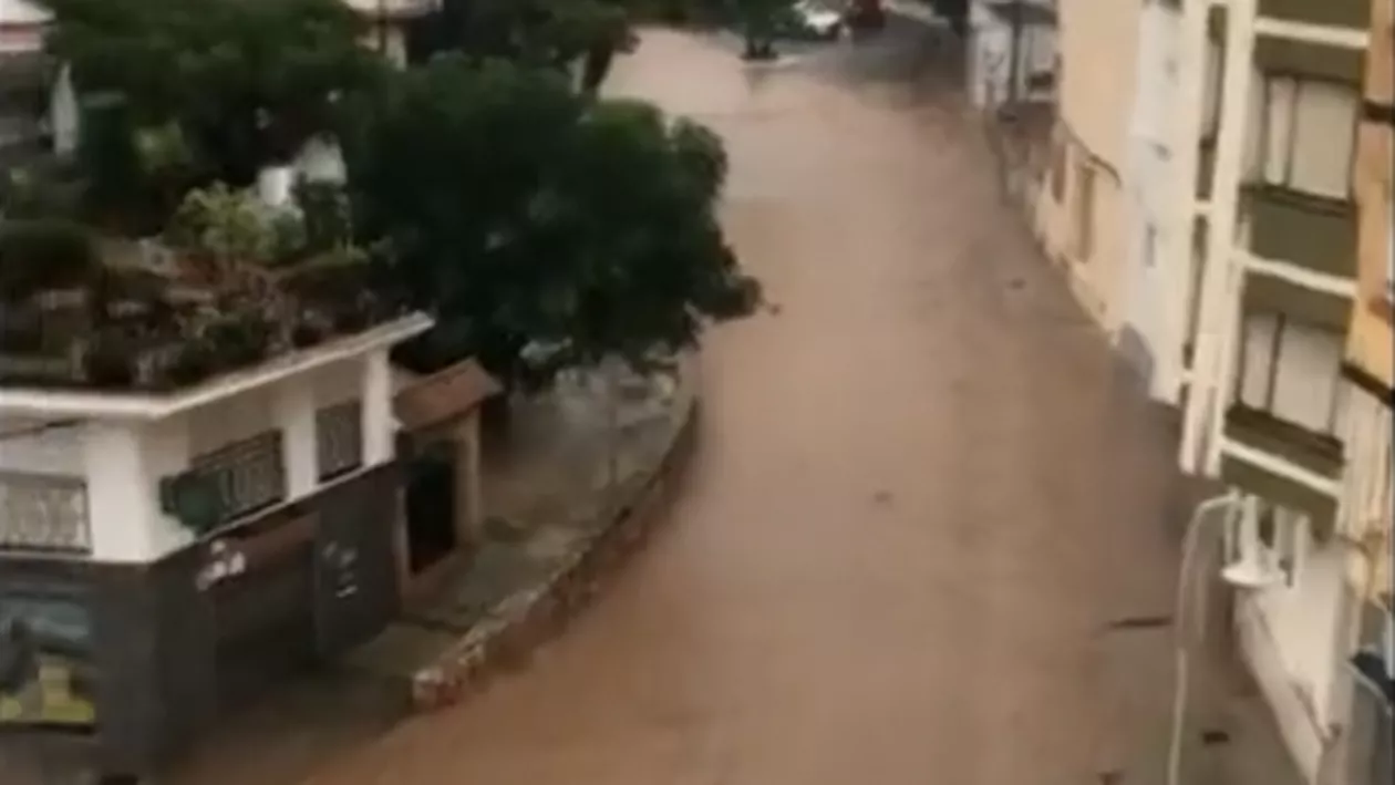 Vremea rea face ravagii în Spania. Într-o singură zi au căzut peste 120 de litri pe metrul pătrat (VIDEO)