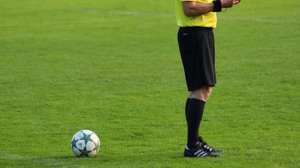 Doliu în lumea fotbalului! Fostul fotbalist şi arbitru Şerban Necşulescu s-a stins din viață