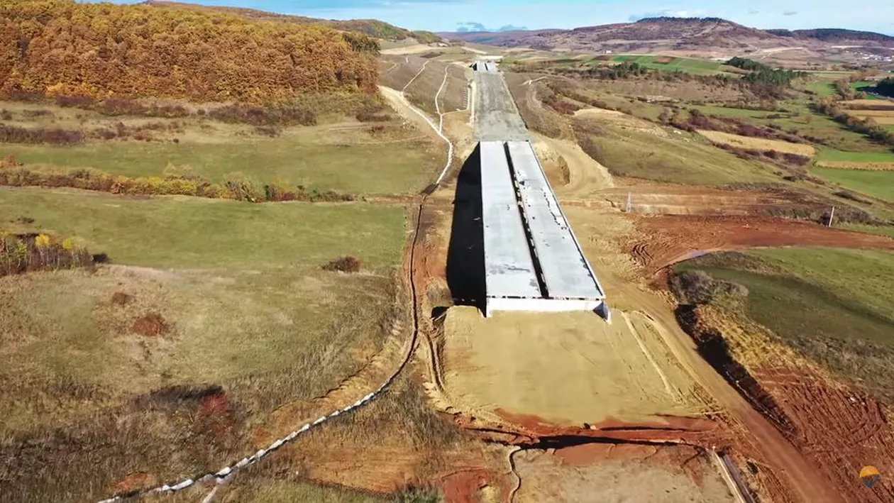 Asociația Pro Infrastructură, despre lotul UMB din autostrada Transilvania: „Riscul de a depăși termenul PNRR actual, final de 2026, este semnificativ”
