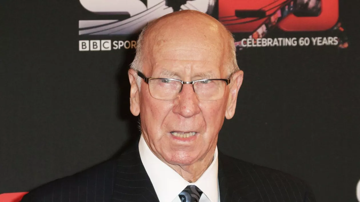 Sir Bobby Charlton a murit. Fostul mare fotbalist, care a făcut istorie la Manchester United, avea 86 de ani (VIDEO)