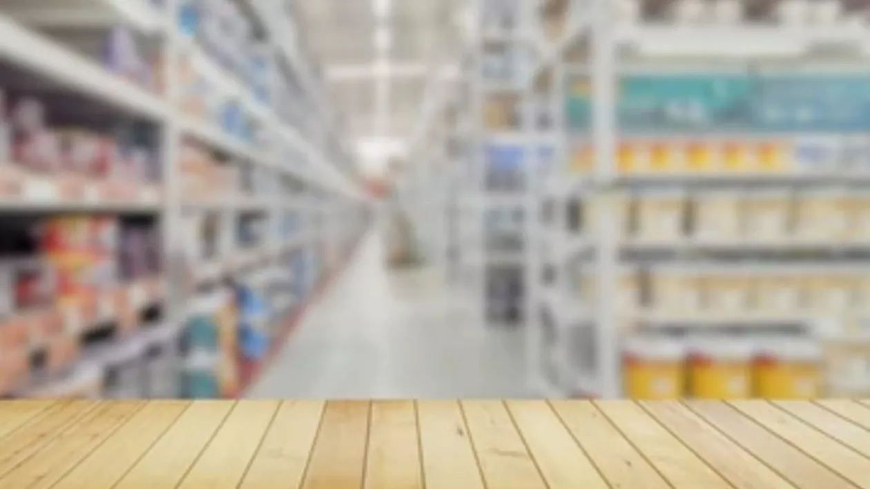 Țara din Europa care amendează proprietarii de magazine dacă lasă luminile aprinse prea mult timp
