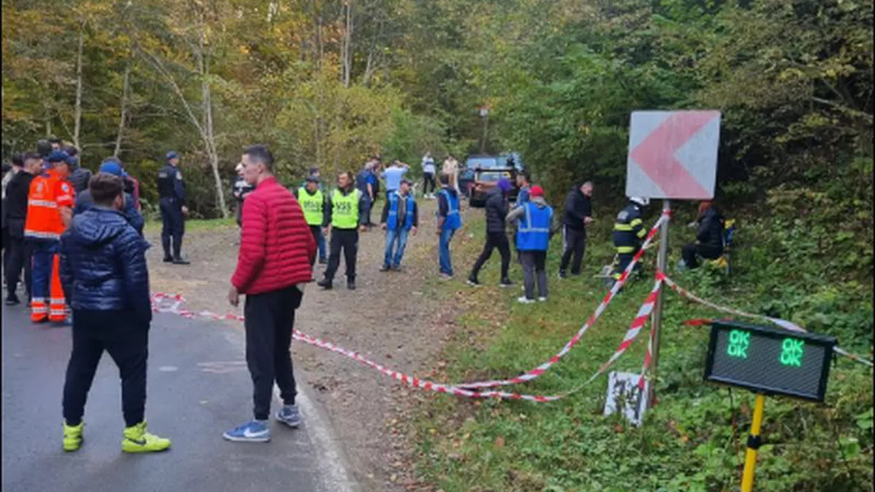 Accident la Trofeul Câmpulung Muscel: Un spectator aflat într-o zonă interzisă a fost lovit de o mașină de raliu / UPDATE: Bărbatul a murit. Federaţia Română de Automobilism Sportiv a deschis o anchetă (FOTO)