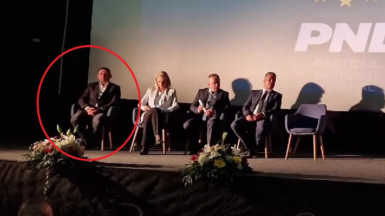 Ministrul Justiției a stat pe scena unui eveniment PNL lângă un primar trimis în judecată de Parchetul European pentru fraudă cu fonduri europene. Explicația Alinei Gorghiu (VIDEO)