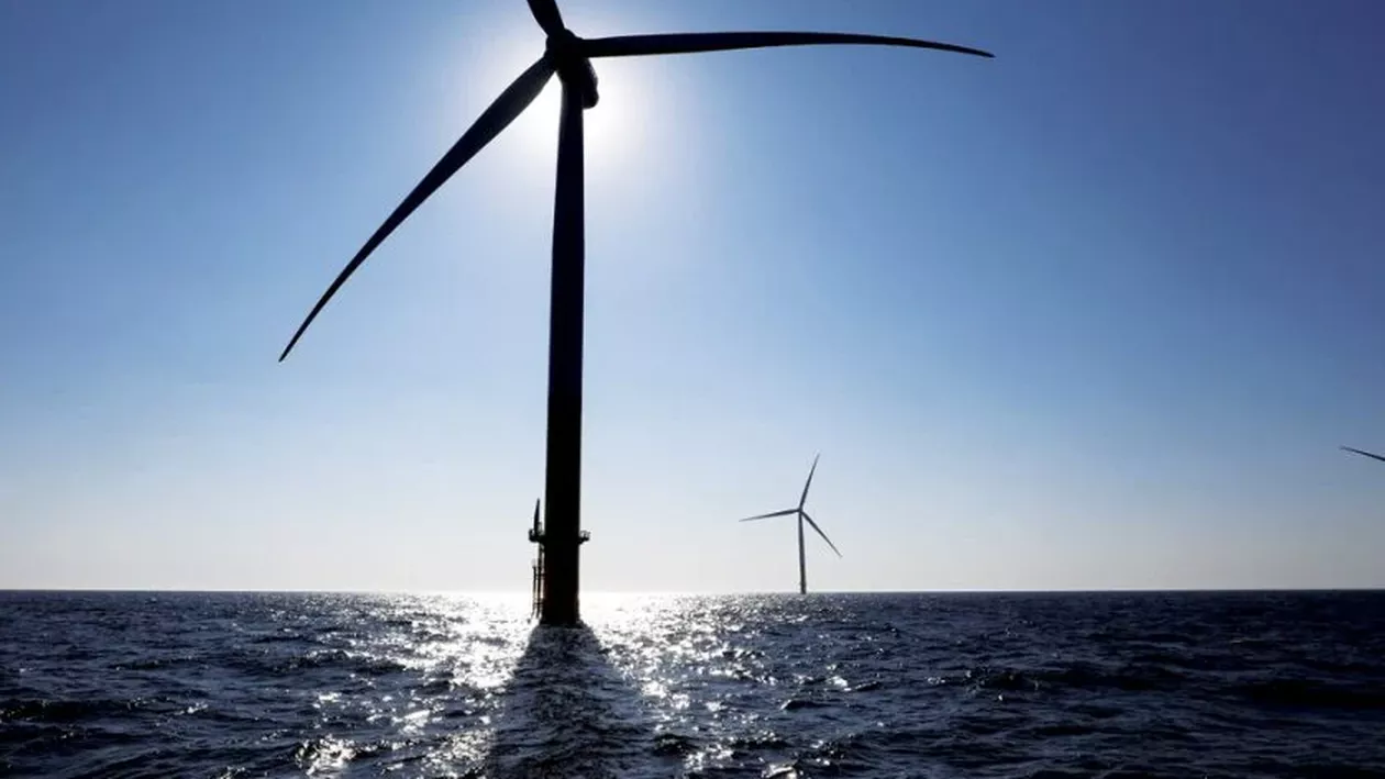 Curentul din larg: Când vor apărea primele turbine eoliene în Marea Neagră