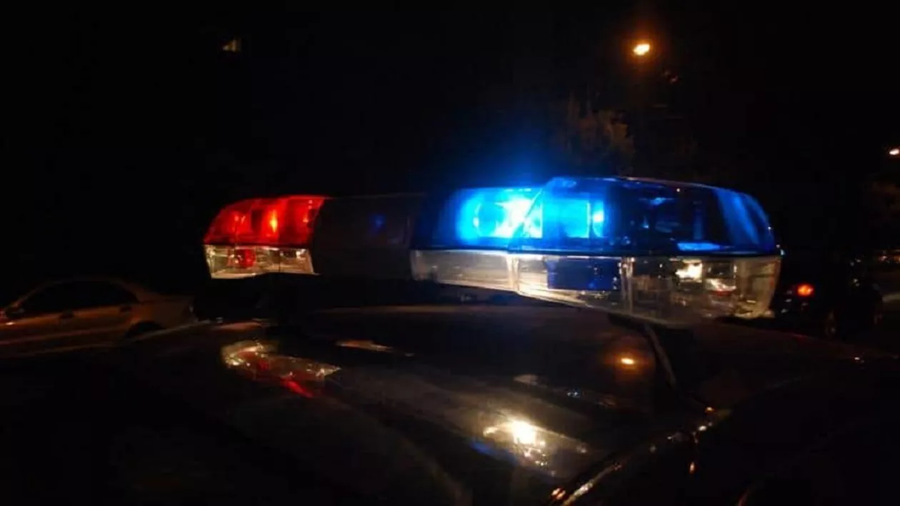 Explozie într-un apartament din București. Două persoane, în stare gravă la spital