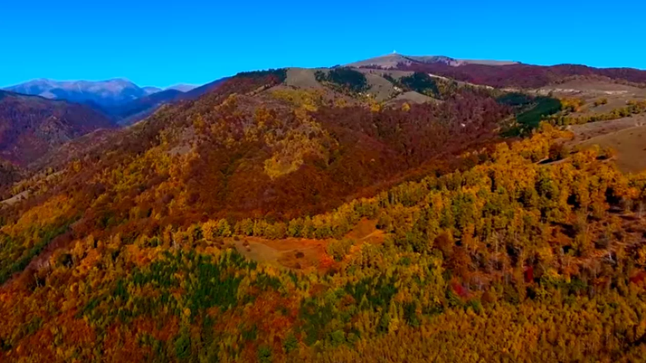 Transalpina, în topul peisajelor de toamnă recomandate de Wall Street Journal, turiștilor americani