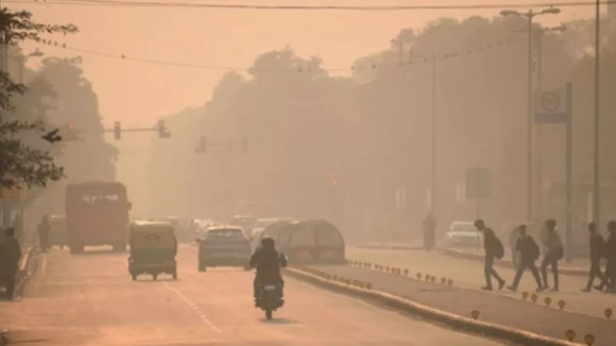 Autoritățile impun circulația alternativă a vehiculelor cu numere pare-impare în New Delhi / Populația este grav afectată de poluare