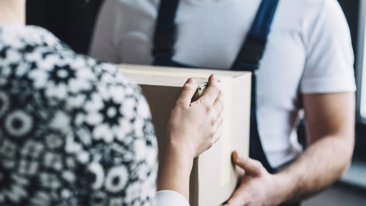 Descoperirea șocantă a unei studente din Marea Britanie. Ce a găsit într-un colet de pe Shein: „Am crezut că este de jucărie, apoi s-a mișcat”