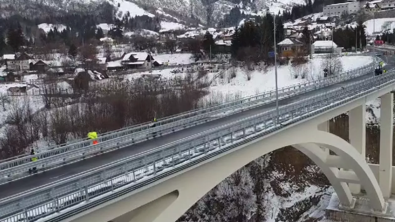 Cel mai lung pod în arc din România, deschis traficului. Face legătura între județele Argeș și Brașov: „Un proiect 100% românesc” (VIDEO)