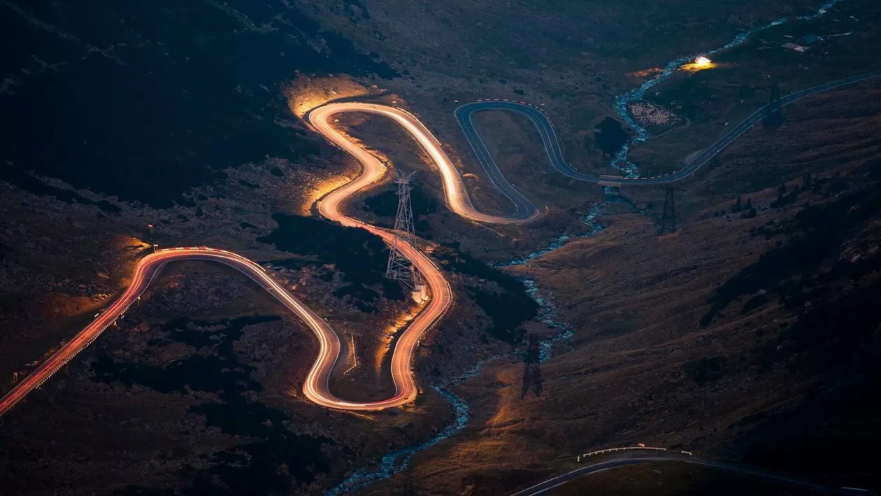 Transfăgărășanul, din nou lăudat de jurnaliștii britanici: „E uimitor“ (VIDEO)