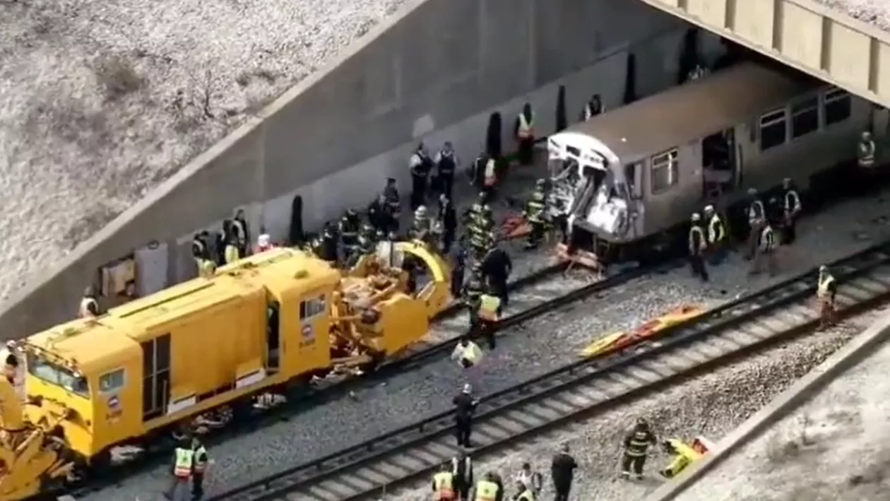 Zeci de persoane rănite în urma unui accident de tren la Chicago! 23 au fost transportate la spital (FOTO/VIDEO)