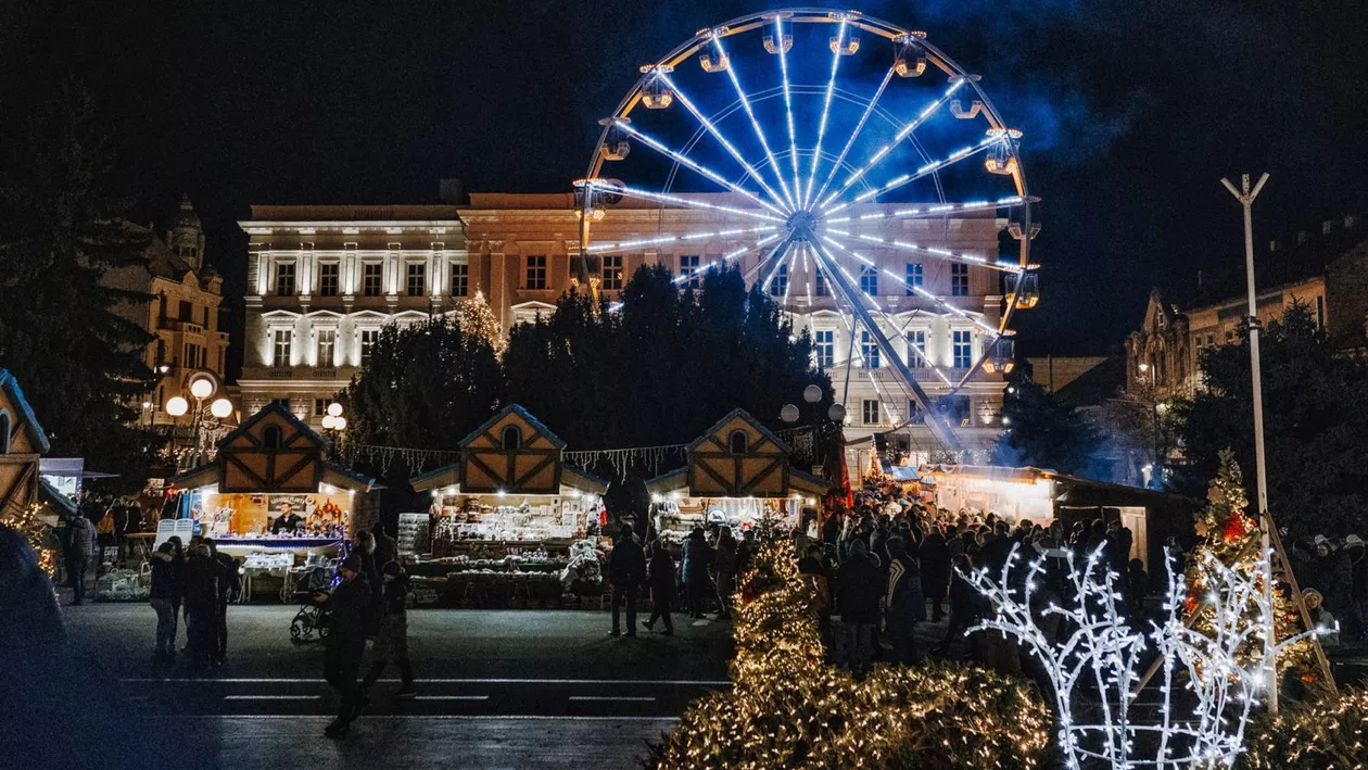 O femeie a pierdut un portofel cu 10.000 de lei la Târgul de Crăciun din Arad / Ce s-a întâmplat după câteva ore