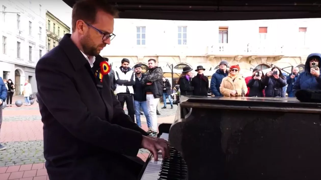 Cum sună Imnul României cântat la pian de Dominic Fritz, primarul Timișoarei (VIDEO, FOTO)