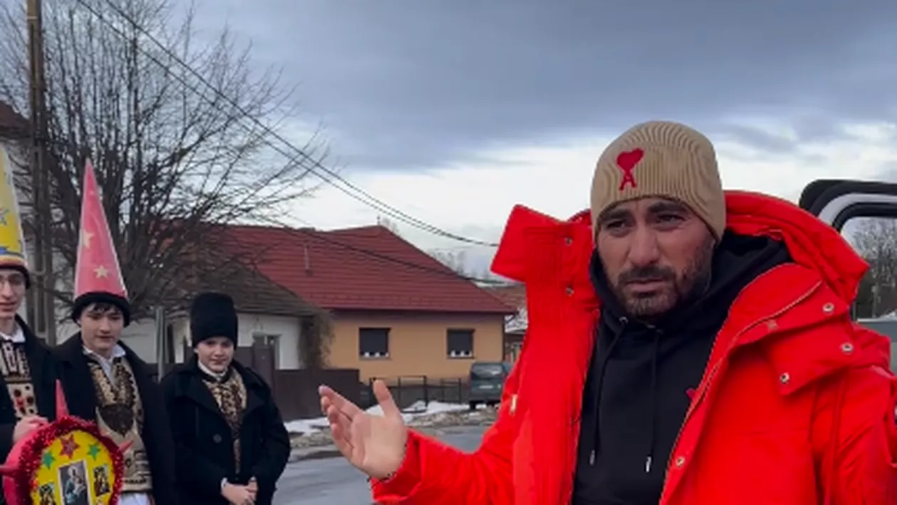 Ce sumă de bani le-a dat Pescobar colindătorilor din Sinaia. Internauții au reacționat imediat: „E grea pielea pe tine”