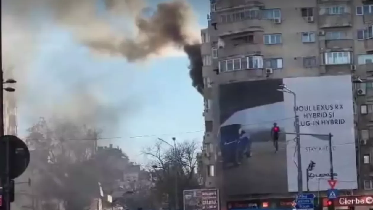 Incendiu în apropierea zonei Dorobanți, din București. Pompierii intervin la fața locului