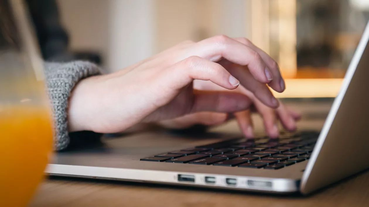 Primăria Sectorului 6: Semnarea contractului de parcare se poate face online
