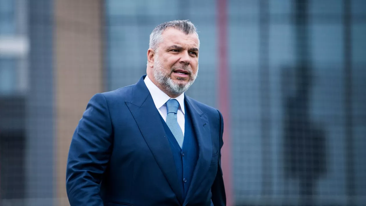 Cosmin Olăroiu a demisionat. Antrenorul român pleacă de la conducerea echipei Emiratelor Arabe