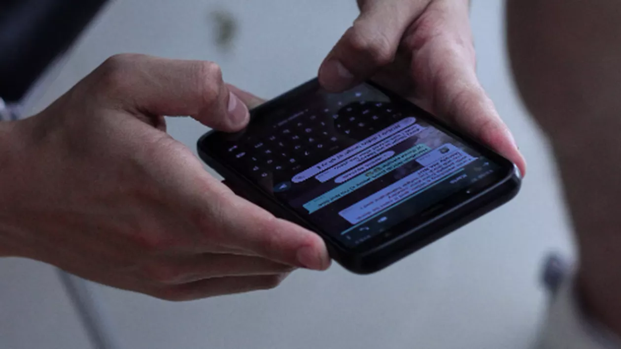 Vești proaste pentru utilizatorii WhatsApp. Funcția care va înceta sa mai fie gratuită în 2024