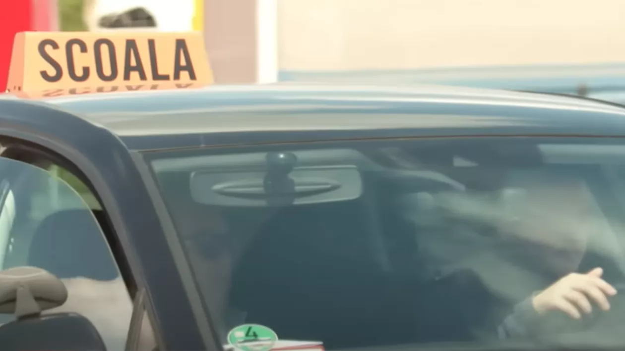 Accident în Târgoviște, în timpul orelor de condus. Un bărbat de 60 de ani a fost lovit