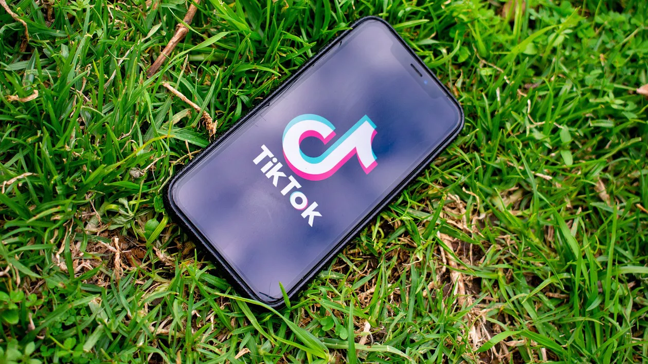 Camera Reprezentanților din SUA interzice TikTok la nivel național. Cum a reacționat compania