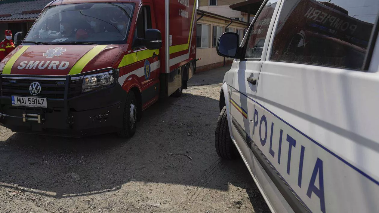 Scandal în Baia Mare: Polițiștii au fost bătuți de mai mulți petrecăreți furioși