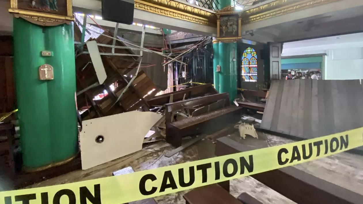 O persoană a murit și alte 53 au fost rănite, după ce balconul unei biserici s-a prăbușit, în Filipine / Care este cauza producerii tragediei