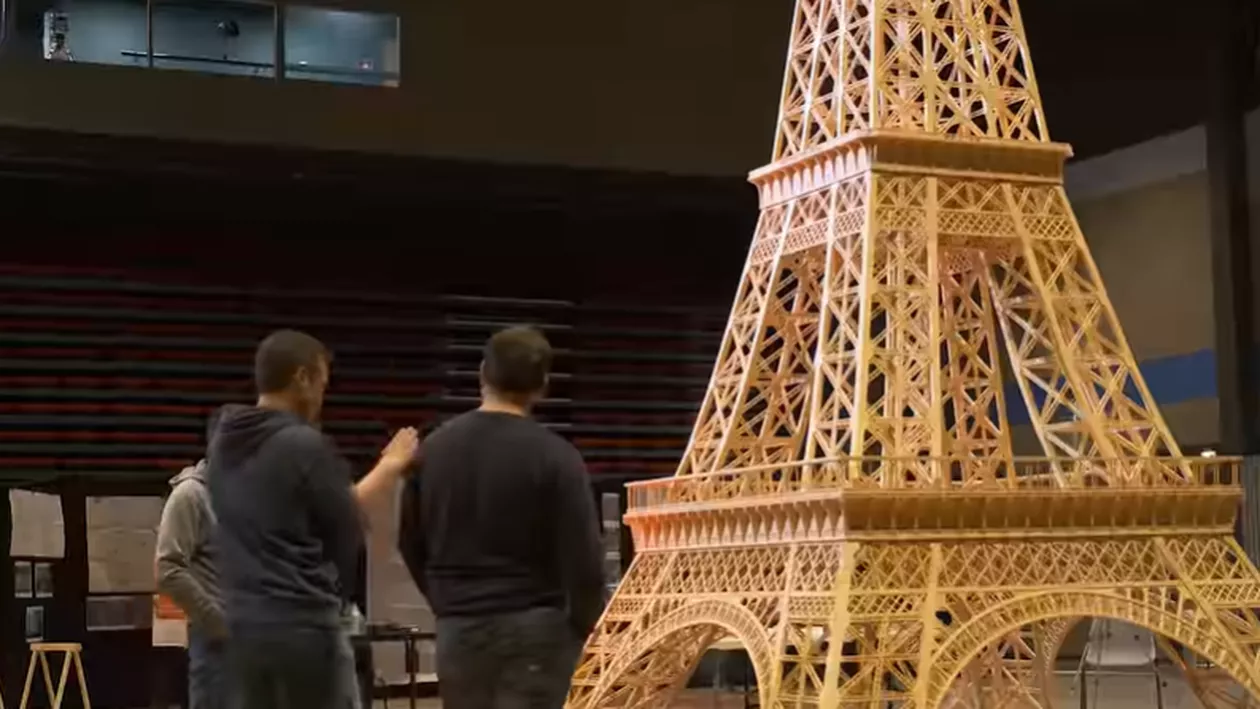 Situație neașteptată în cazul francezului care s-a chinuit 8 ani să construiască Turnul Eiffel din 700.000 de chibrituri / Ce decizie au luat reprezentanții Guiness World Record