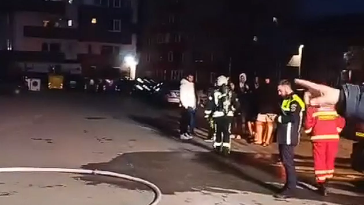 Incendiu la hotelul stadionului Unirea din Alba Iulia. 15 persoane au fost evacuate