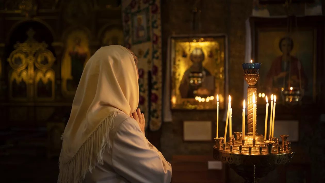 O capelă ortodoxă va fi inaugurată în interiorul Palatului Parlamentului, în această lună. Alfred Simonis: Vom identifica un spaţiu unde oameni care vor să se roage şi să se închine pot să o facă