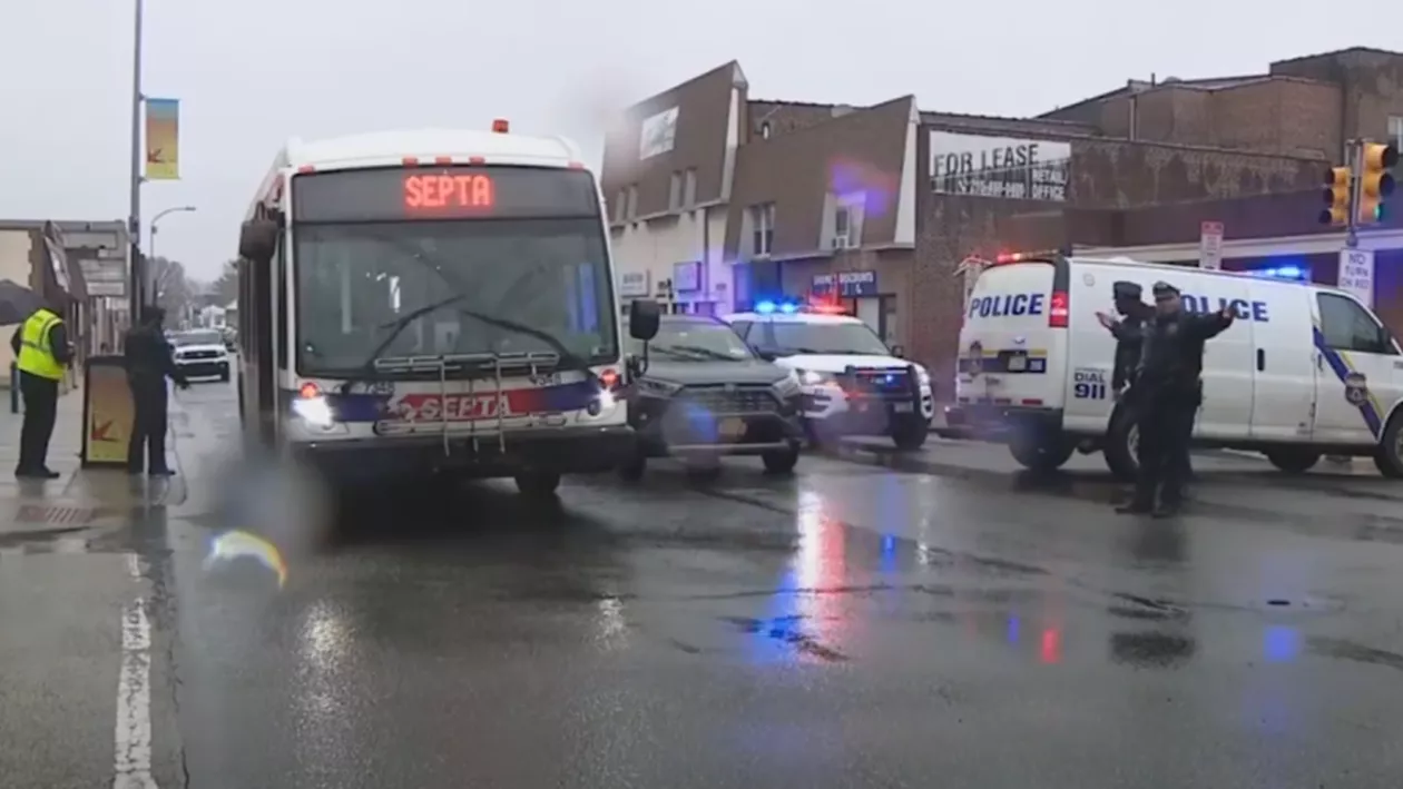 Atac armat în Philadelphia. Opt adolescenți au fost împușcați în stația de autobuz (VIDEO)